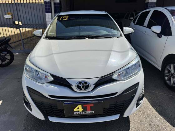 TOYOTA YARIS 1.3 16V FLEX XL MANUAL